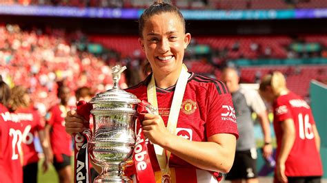 captain compare com au|Le Tissier named new Manchester United captain .